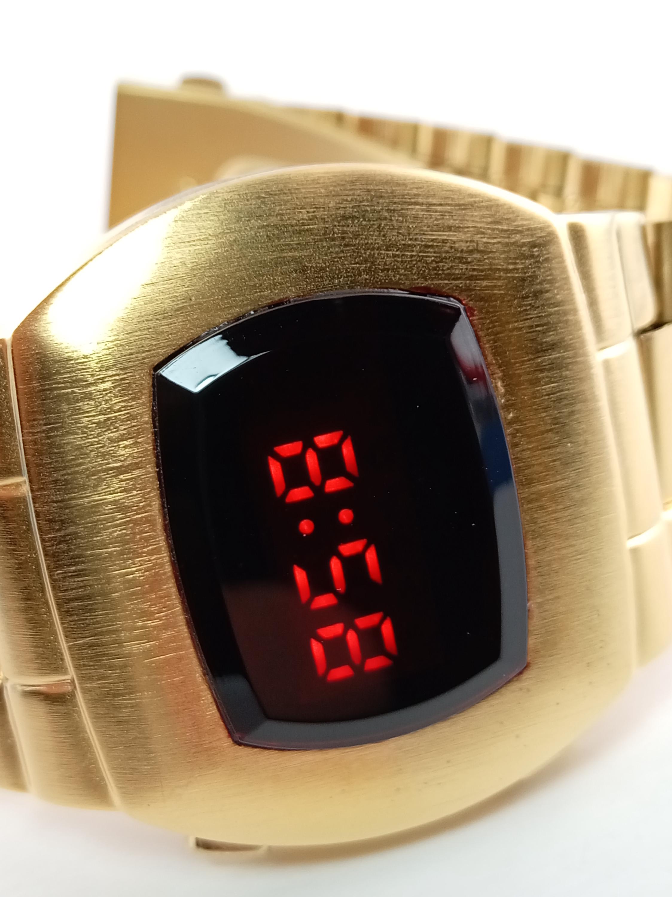 1970s red led watch - Etsy 日本