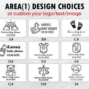 K&ouml;nnte beinhalten: Neun verschiedene Designs f&uuml;r eine Babyparty-Einladung. Jedes Design zeigt ein anderes Symbol, wie einen Regenbogen, ein Schaukelpferd, Fu&szlig;abdr&uuml;cke, einen Schnuller, einen Strampler, eine L&auml;tzchen, einen Teddyb&auml;r, ein Mobile und ein Herz. Jedes Design enth&auml;lt den Text "Karen's baby shower" und das Datum "03.20.2025".