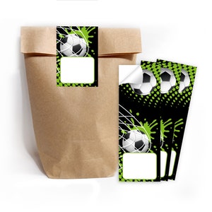 Geschenktüten Papiertüten mit Kindermotiv Fussball für Mitgebsel / Gastgeschenke Kindergeburtstag Fußballturnier Jungsgeburtstag einpacken