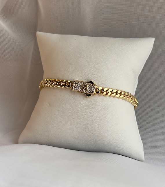 White Famous pearl & 14kt gold-plated bracelet | Joolz by Martha Calvo |  MATCHES UK