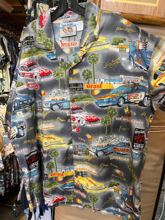 Hot Wheels Aloha Collectable dress button down me… - image 2