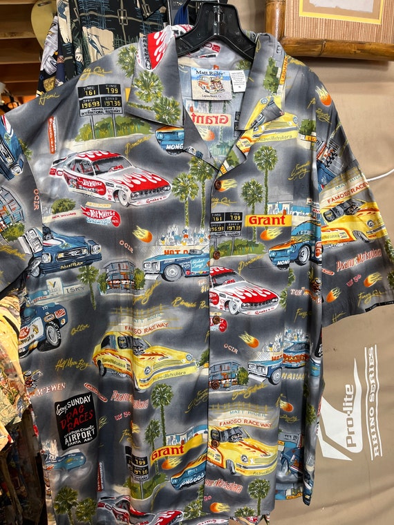 Hot Wheels Aloha Collectable dress button down me… - image 1