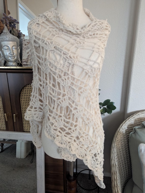 CROCHET PATTERN - The Whispering Shells Triangle Shawl