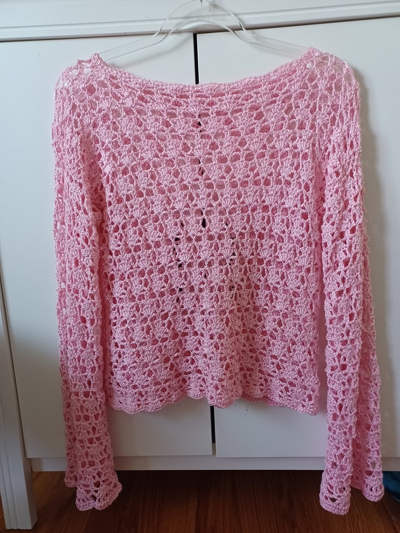 Hecho a pedido: jersey de manga larga con encaje de crochet rosa