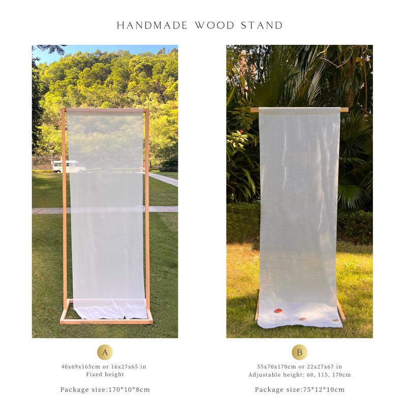 Może przedstawiać: Dwa ręcznie robione drewniane stojaki z białym materiałem. Stojak A ma wymiary 40x69x165cm, stała wysokość. Stojak B ma wymiary 55x70x170cm, regulowana wysokość. U g&oacute;ry znajduje się napis "HANDMADE WOOD STAND".