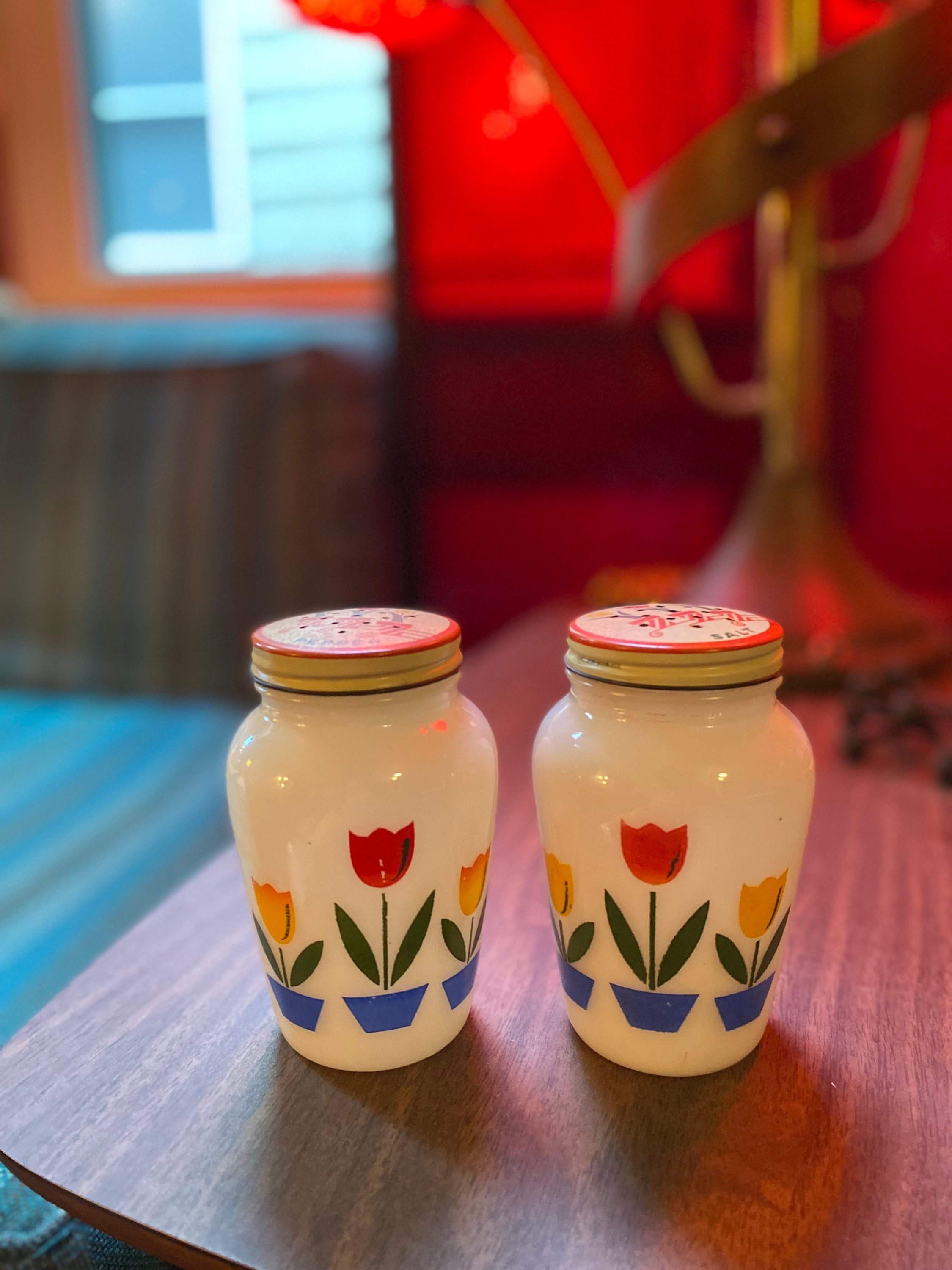 Vintage Rare Fireking Tulip Salt and Pepper Shakers Range Shaker