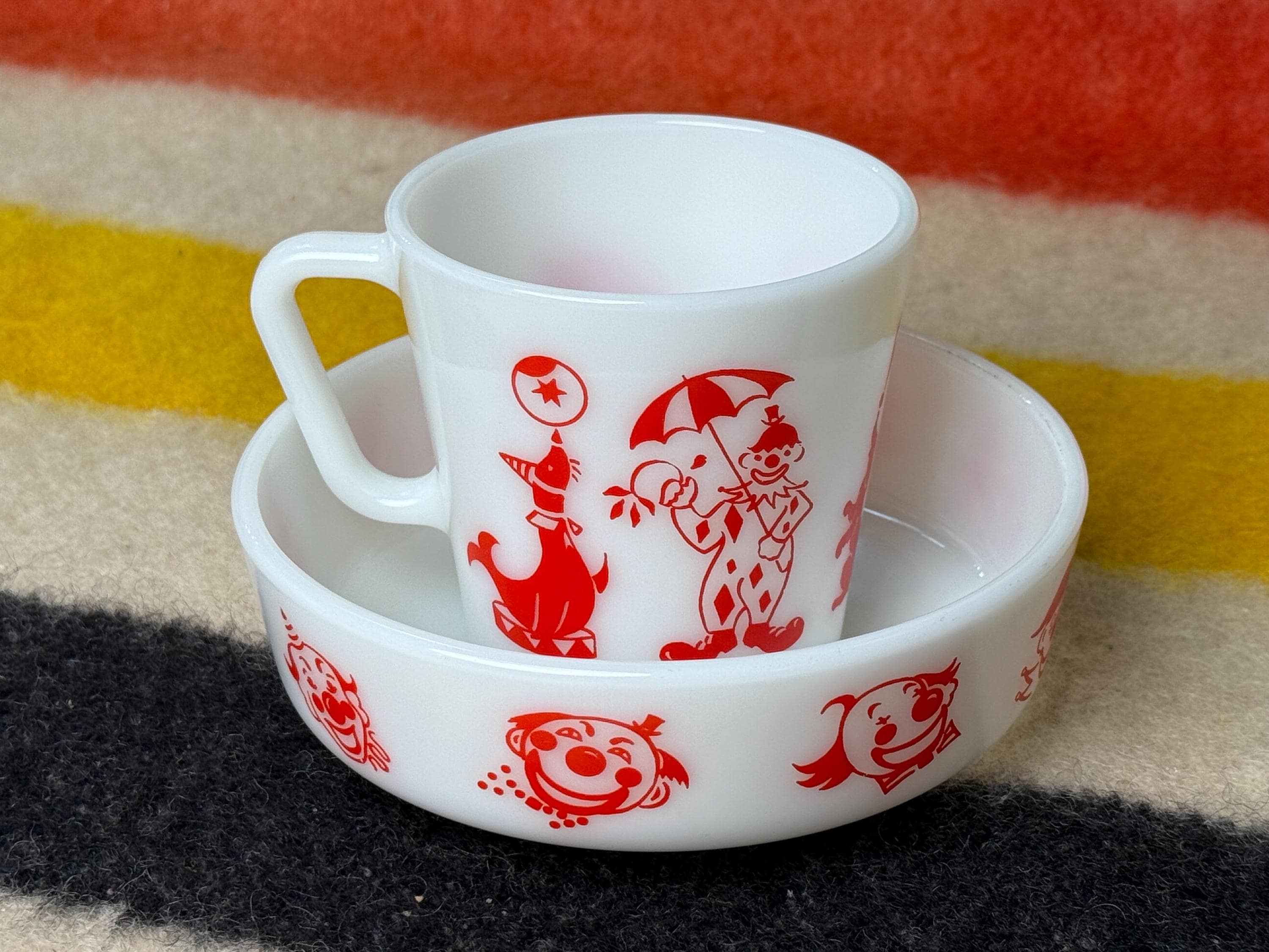 Vintage Pyrex Children's Set W/ Circus Theme + Clowns in Red Mid