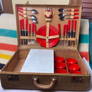 Vintage 1950s Warren Products Red Picnic Set Mid Century Decor Camping Kitchen Bakelite