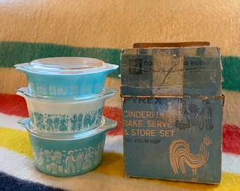Vintage Rare Pyrex Amish Butterprint Casserole Dishes In Original Box 1 pt 1 1/2 pt 1 Qt Mid Century Kitchen 1950s 1960s
