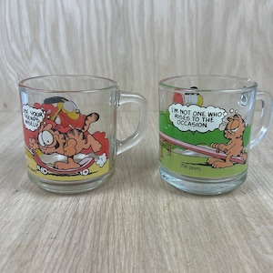 Vintage Pair McDonalds Garfield glass coffee mugs