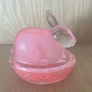 Vintage Galerie pink bunny trinket/ candy dish
