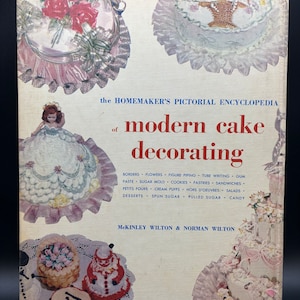 Wilton Modern Cake Decorating