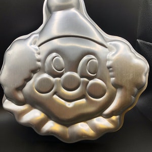 1992 clown head Wilton cake pan
