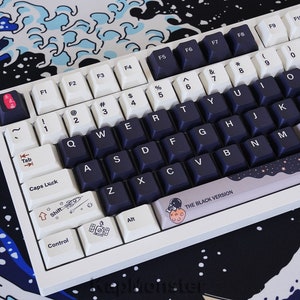 Japanese Style Astronaut 138 PCS Cherry Profile Anime Keycap Set For Mechanical Keyboard｜Gift for Him|Custom Keycaps|Keycaps ONLY