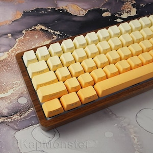 Japanese Style Gradient Orange 134 PCS OEM Profile Anime Keycap Set For Mechanical Keyboard｜Gift for Him|Custom Keycaps|Keycaps ONLY