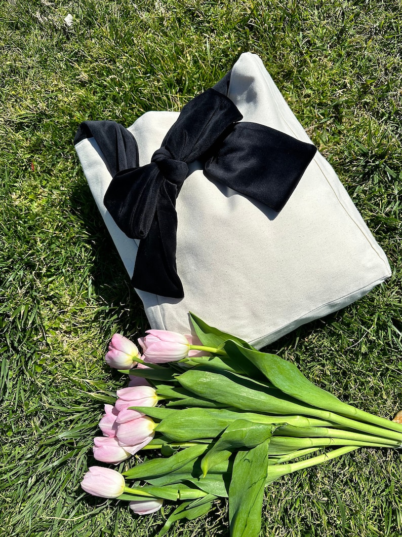 A bag with a bow. Velvet bag. Cotton bag. The bag is for her. Bag. Casual Bag image 1