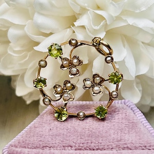 Gorgeous Antique Murrle Bennet Peridot and Pearl 9K Gold Pendant