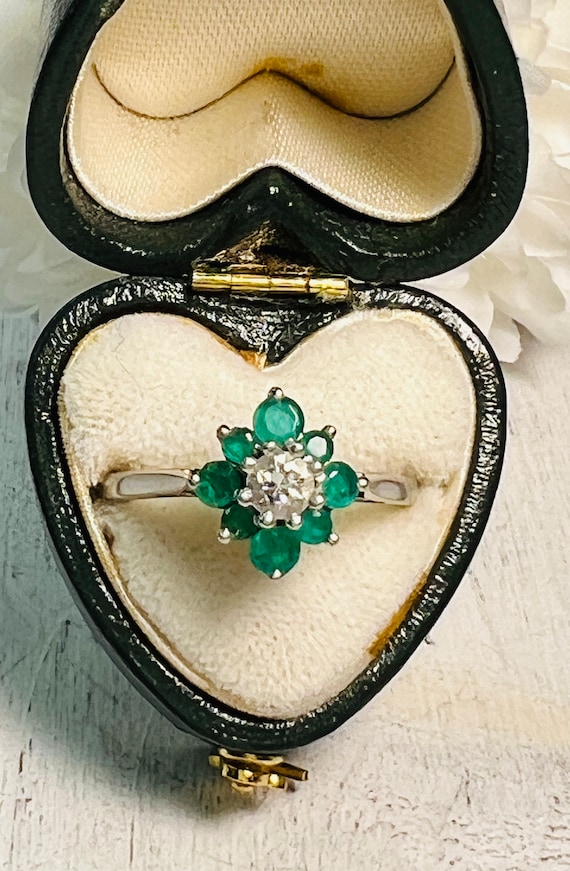Vintage Natural Emerald and Diamond 18K White Gold