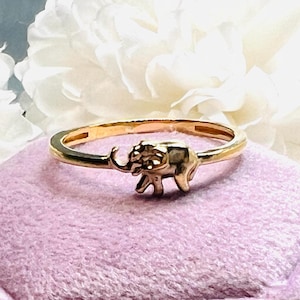 Vintage 18K Yellow Gold Elephant Ring Size 6 3/4