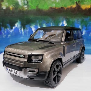 PERSONALISED PLATES licensed Land rover Defender 110 1:24 Scale Car Model boy girl dad mom uncle grandad brother birthday Easter Light Green