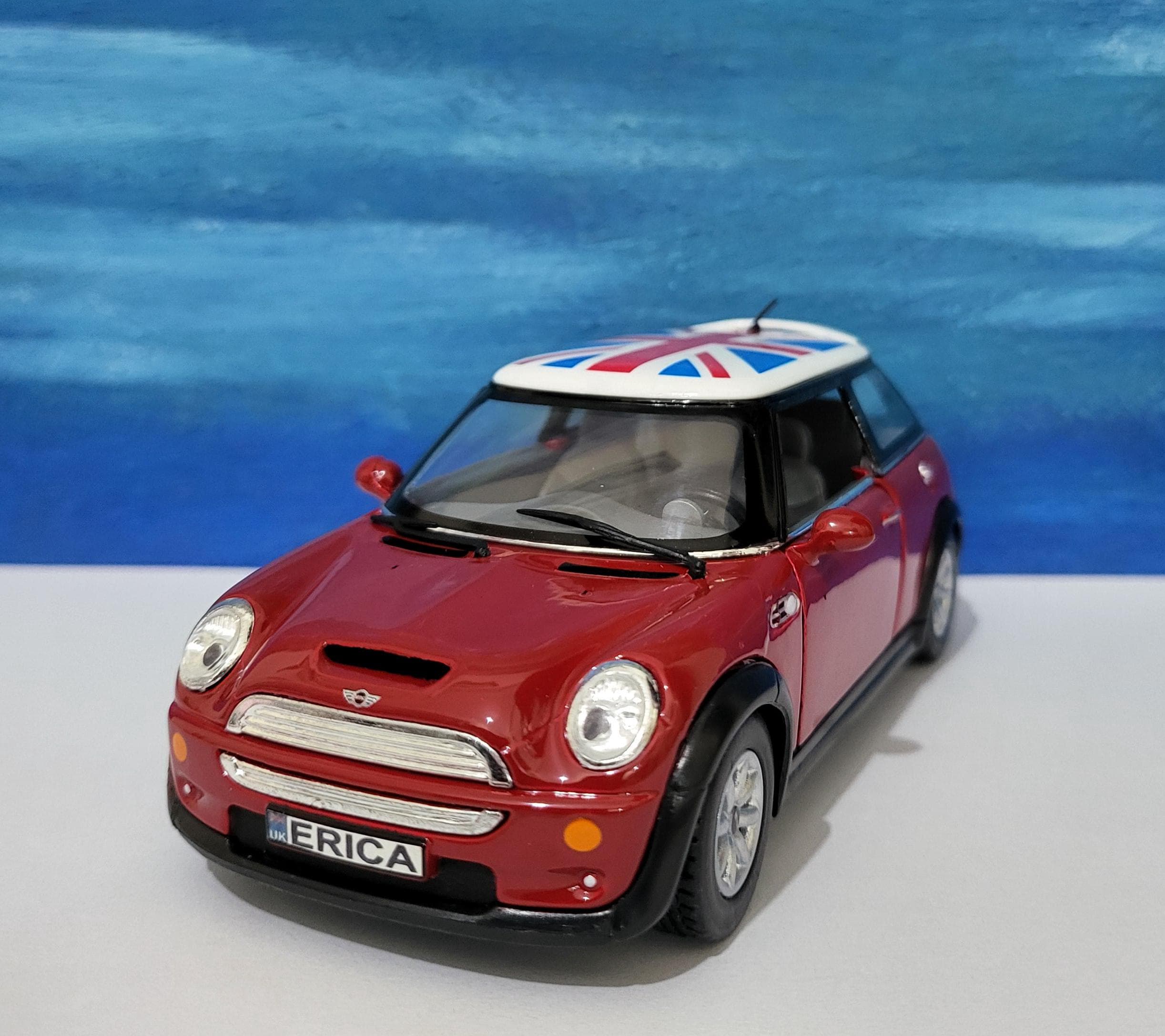 Custom Name Plate Mini Cooper S Model Car: England Flag Die-cast