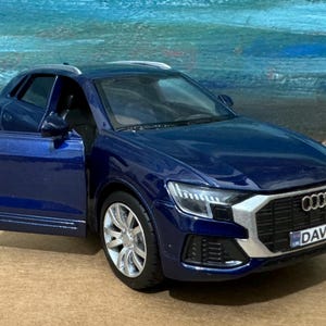 Personalized Audi Q8 Toy Car – 13cm Diecast Model with Custom Name Plate | Boxed Gift for Dad, Mom, Kids, Uncle | Collectible Box, 2 Colour