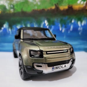 PERSONALISED PLATES licensed Land rover Defender 110 1:24 Scale Car Model boy girl dad mom uncle grandad brother birthday Easter gift Boxed