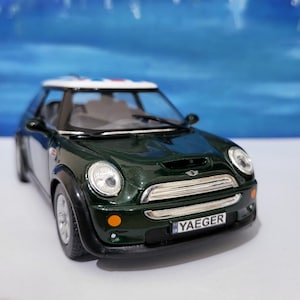 England Flag Mini Cooper S Toy Car - Personalised Name Plates - Gift for Boy/Girl/Dad/mom/uncle/sister - Birthday Cake Topper - New Sleeves