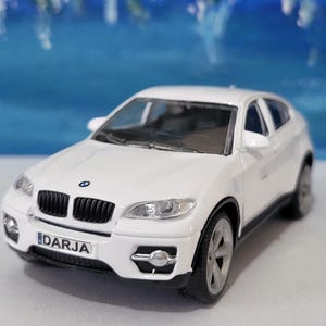 ミニカー BMW X6 XDRIVE50i L DRIVE R/C ミニカー BMW X6 XDRIVE50i L DRIVE R/C Unboxing of Scale
