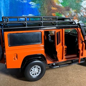 Land Rover Defender Diecast Model Car With Personalised Plates | 1:32 ...