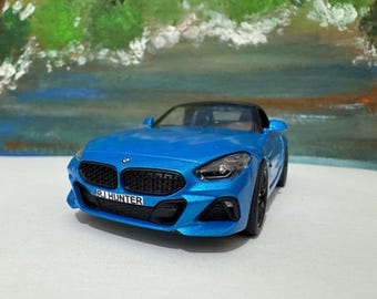 PERSONALISED PLATES Blue BMW Z4 M40i Toy Car Model boy girl dad mom uncle grandad brother Easter birthday gift present New! Boxed