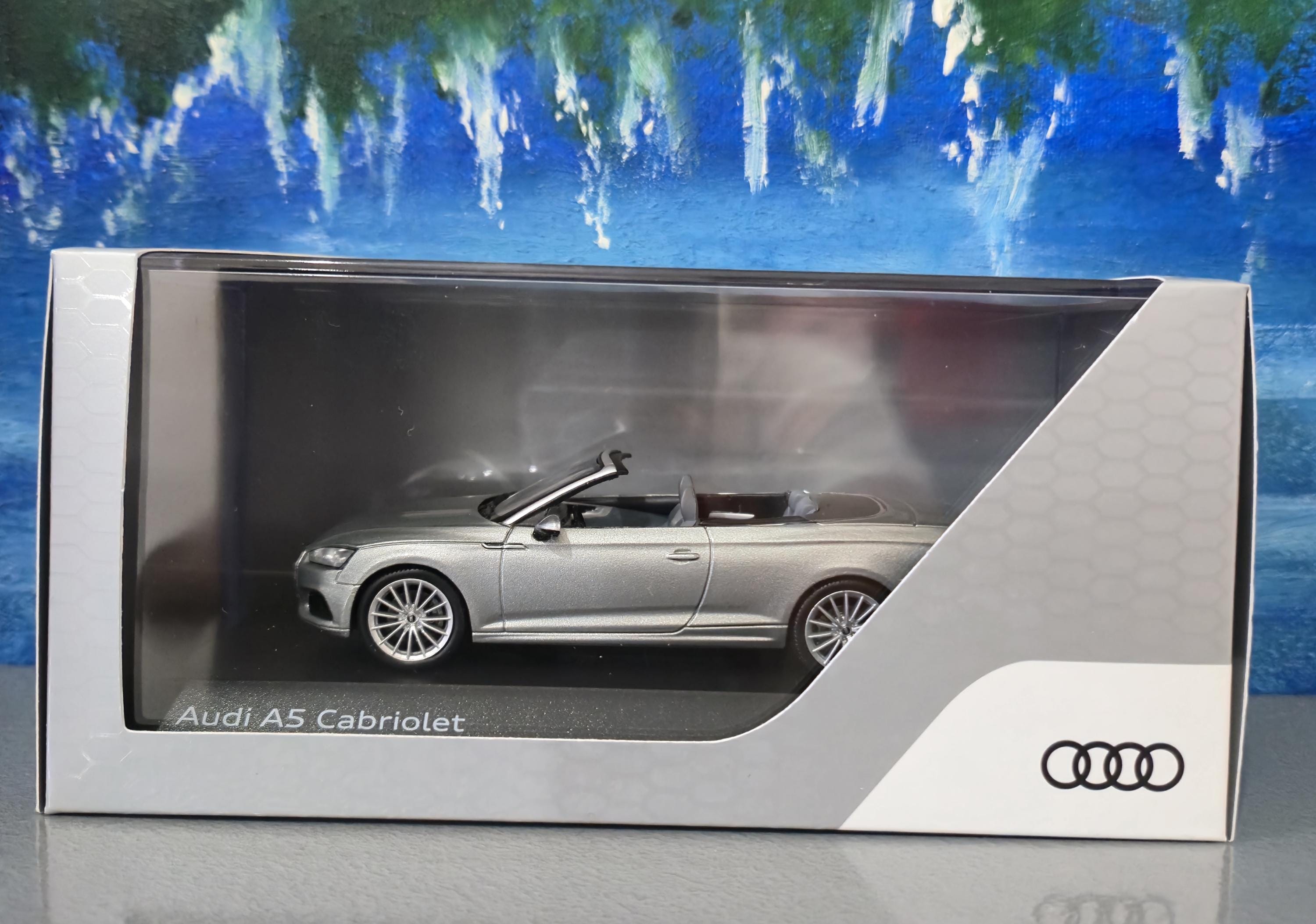 Audi A5 Cabriolet 1/43 Spark Blanc Métal/Plastique
