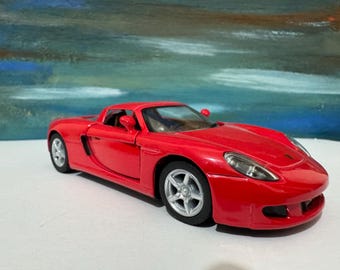 PERSONALISIEREN SIE NAME Porsche CarreraGT Modell - Einzigartiges Geschenk für Frauen Männer, Opa, Onkel, Frau, Freund, Ehemann - Geschenk-Hüllen 4 Farben