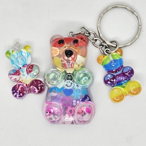 Handmade Rainbow Resin Gummy Bear Keychain, Cute Bag Charm, Bear Lover Gift, Rainbow Lover Gift