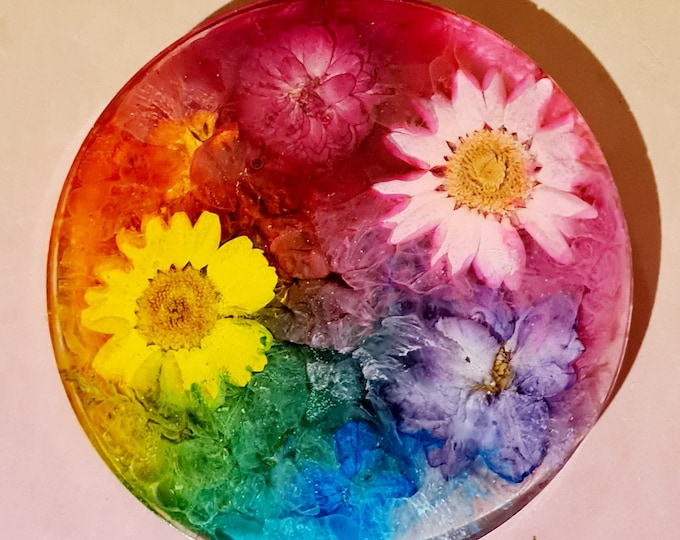 Sottobicchieri arcobaleno, sottobicchieri di fiori in resina, articoli per la casa colorati, regalo di inaugurazione della casa, regalo per la nuova casa, regalo di amicizia