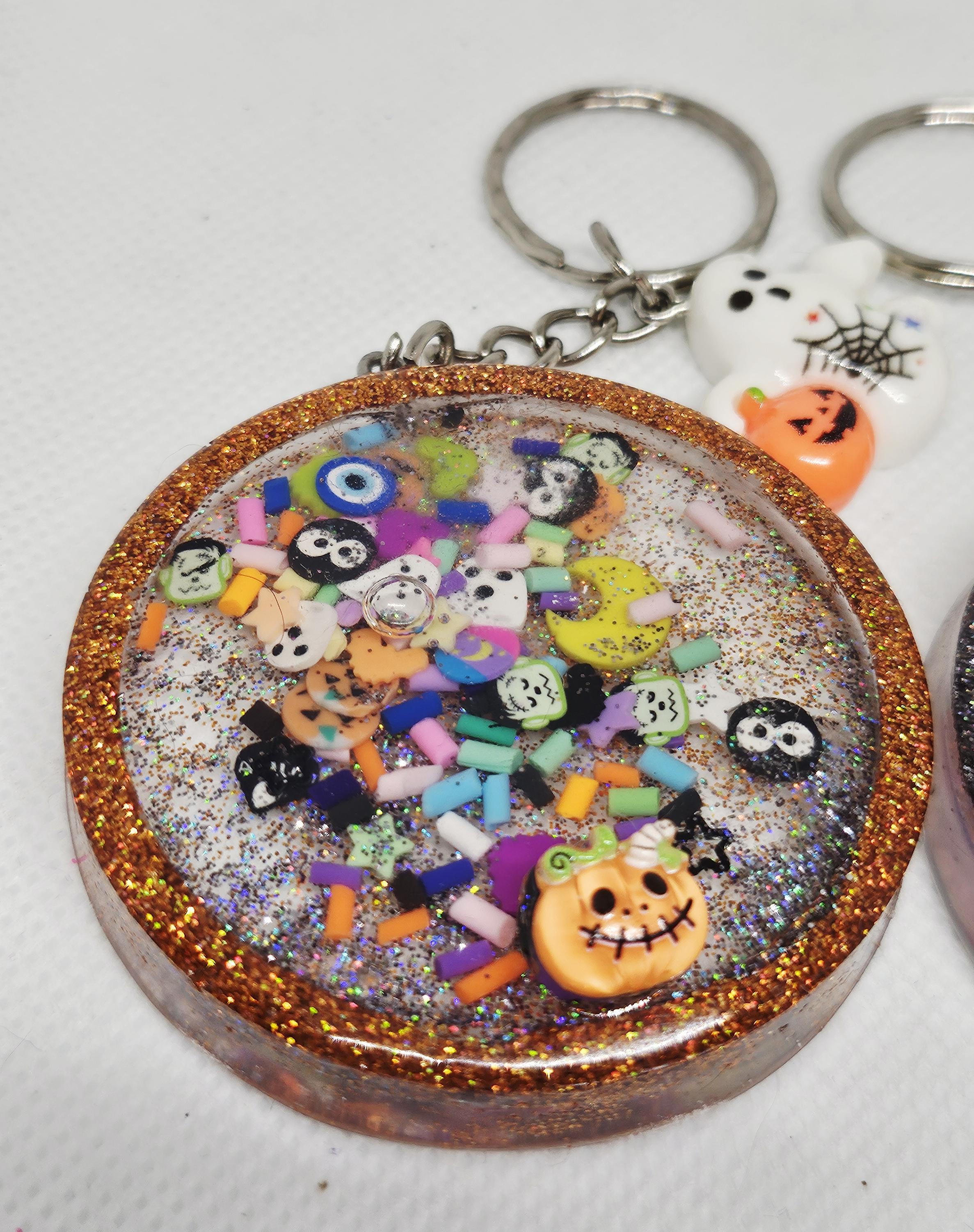 Halloween Liquid Shaker Keychain: Pumpkin, Ghost & Glitter Charm
