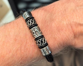 Pulsera de cuero negro para hombre, cuero y acero inoxidable, elegante pulsera para hombre, regalo de San Valentín, regalo de cumpleaños