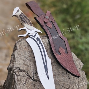 Handcrafted Classic Bowie knife with intricate Blade Design, Perfect For Hunting, Collectors And Gifts For Men, Birthday gifts