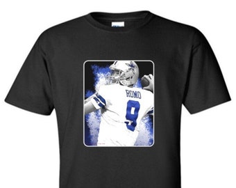 Tony Romo - Dallas -- Classic America's Team Football Adult Black Crew T-shirt - TX T1
