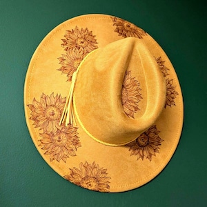 Burned Sunflower Hat, Vegan Suede Wide Brim Hat, Hand Burned Western Hat, Floral Cowgirl Hat, Flower Lover Gift, Gift For Gardening Woman