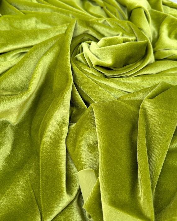 green emerald velvet dress New Year