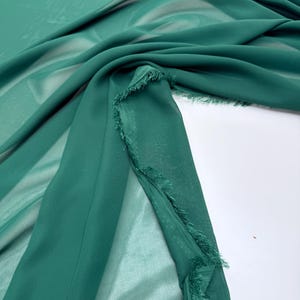Grönt chiffongtyg på metervara Hunter Green Prisvärda tyger Brudchiffong Transparent Lätt Grönt chiffongtyg för klänningsslöjor Rosetter bild 5