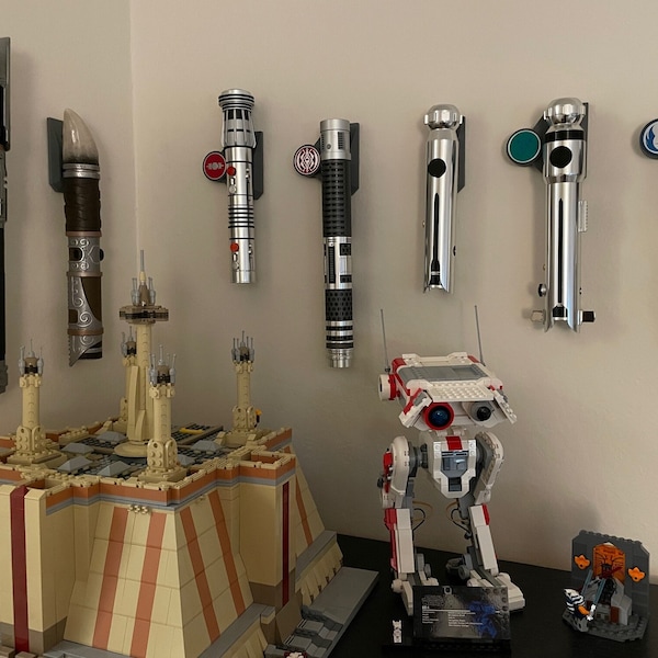 Lightsaber Wall Mount | Legacy Emblem Display | Command Strip Mountable | CoverTec Wheel Hanging