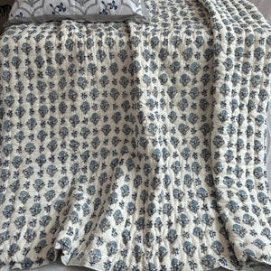Hand Block Printed Floral Quilt, Indian Reversible Jaipuri Razai, Soft Cotton Blanket, Handmade Quilt, Blanket Throw, Hand Stitched Quilts