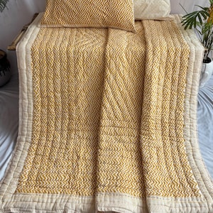 Indian Block Printed Quilt, Vintage Style Bedding, Reversible Organic Cotton Comforter, Double Sided Quilted Blanket, bohemian quilt queen