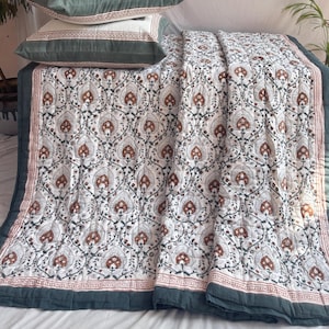 Indian Block Printed Jaipuri Razai, Handmade King Cotton Quilt, Reversible Bedding Set, Beautiful Floral Bedspreads Comforter, Bedroom Décor