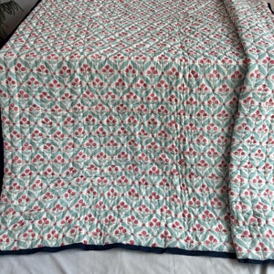 Hand Block Print Quilt, Reversible Quilt, Queen Size Floral Blanket, Handmade Organic Cotton Bedspread, Winter Warm Super soft comforter