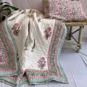 Handmade Jaipuri Block Print Quilt: Vintage Indian Cotton Queen Razai