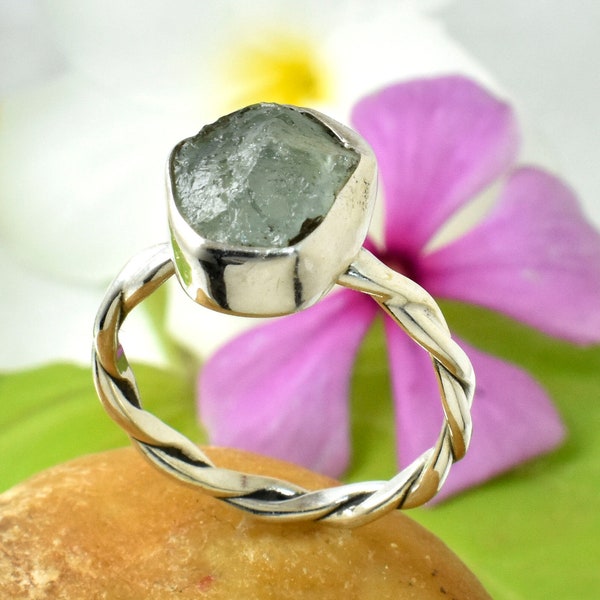 Best Christmas Gift Aquamarine Ring- Natural Raw Aquamarine Ring-Aquamarine Rough Ring -925 Sterling Silver Handmade Aquamarine Jewelry Ring