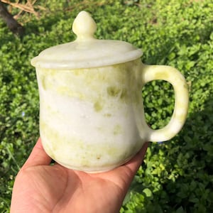 Stone Healing Natural green jade tea cup, Hand Carved Crystal Mugs Juice Glass Crafts Jadeite coffee cup Crystal Water Energy Quartz U11